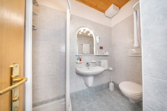غرفة صغيرة بسرير فردي، Hotel Karinhall 5/6