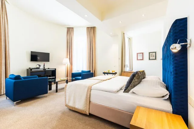 جناح جونيور، Hilight Suites Hotel 1/4