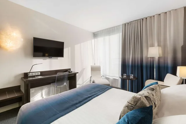غرفة تنفيذية بسريرين منفصلين وسرير كوين، Best Western Plus Europe Hotel 2/6