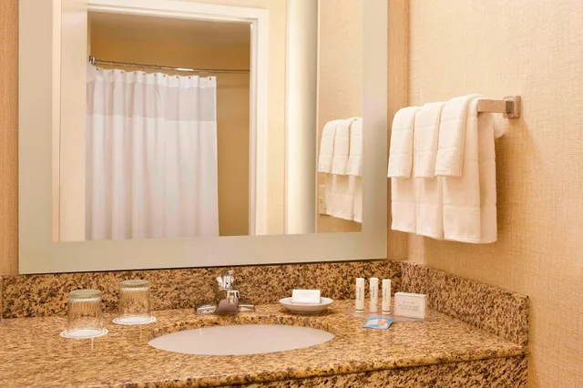 جناح بسريرين كوين، Boston Peabody Springhill Suites By Marriott 1/3
