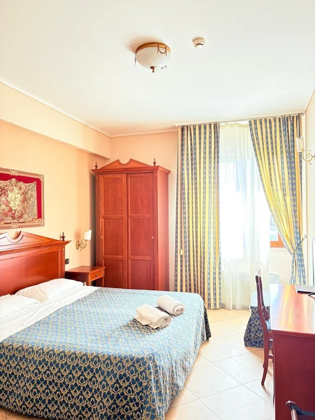 غرفة ثلاثية بثلاثة أسرّة، Hotel D Apos Angelo Palace 2/5