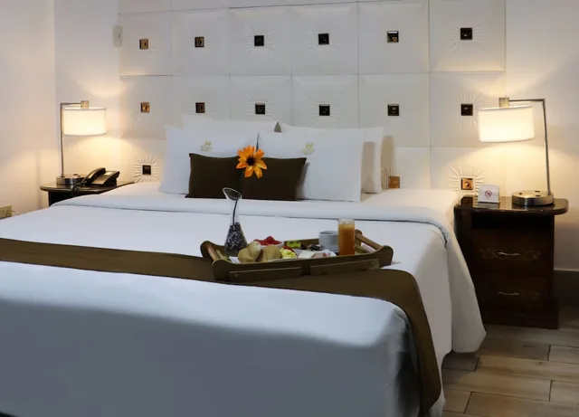 غرفة قياسية بسرير كينج، Inkari Suites 1/2