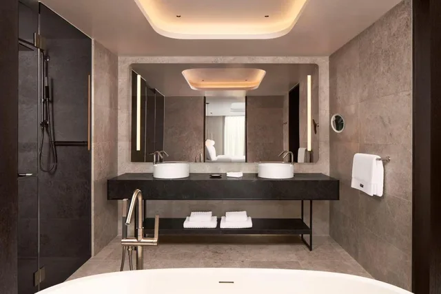 1 Bedroom, Roof Top, Presidential, Suite, King Bed, City View, Terrace, Top Floor، The Westin London City 3/3