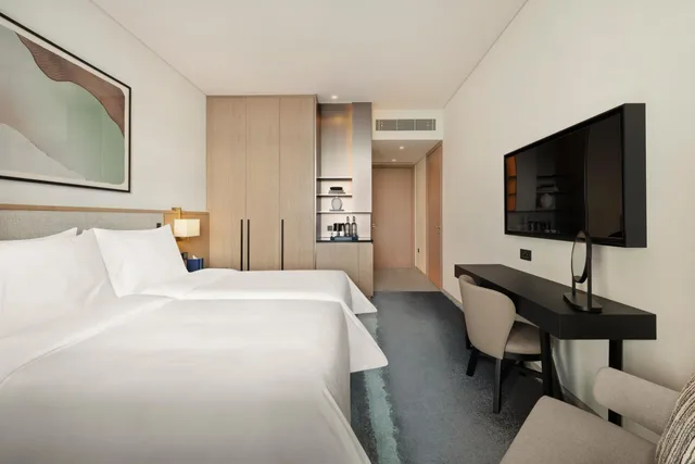 Deluxe Room Twin Boulevard View، Vida Aljada 1/3
