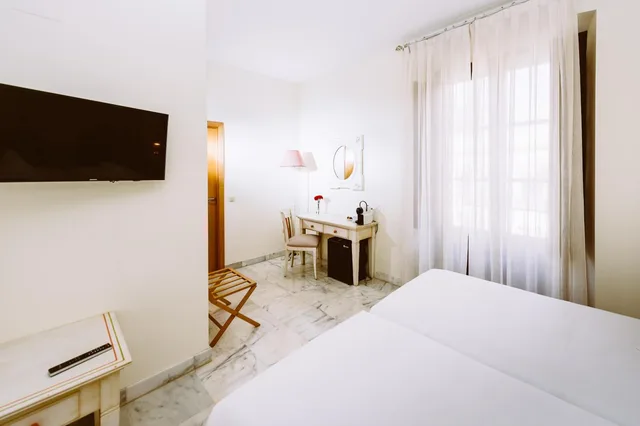 غرفة سوبيريور بسريرين منفصلين، Basic Hotel Dona Manuela 3/4