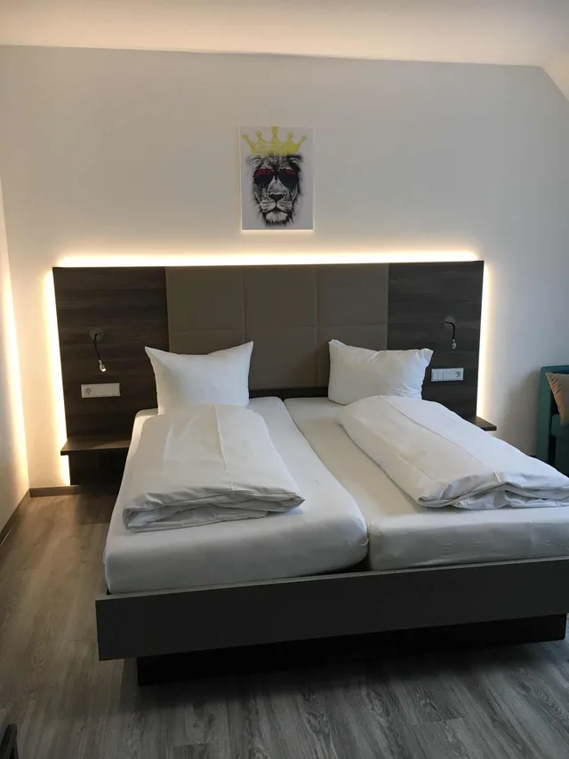 غرفة ديلوكس بسرير مزدوج، Hotel Restaurant Löwen 1/6
