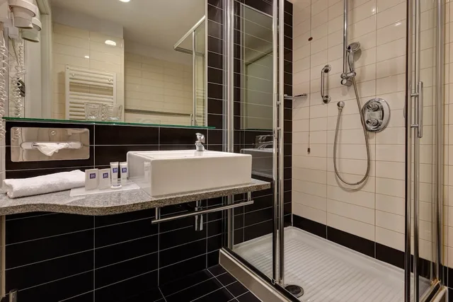 غرفة ثلاثية، Ih Hotels Roma Z3 7/8