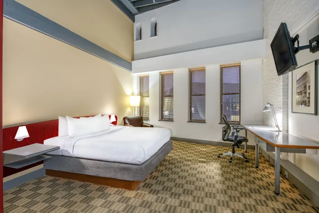 غرفة بسرير كينج بغرفة نوم واحدة لذوي الإعاقة، Sonesta Columbus Downtown 1/2