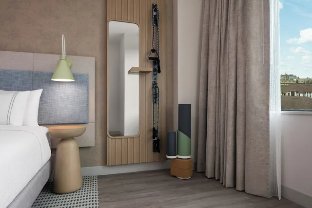 Premium, King Bed, Even Hotel Orlando Universal Blvd By Ihg 5/7