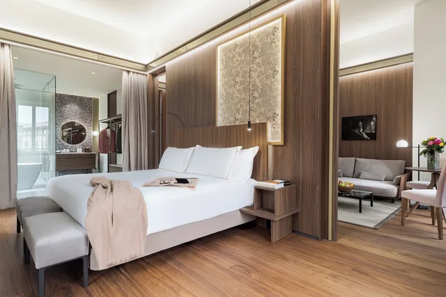 2 Bedrooms, Master, Suite, King Bed, Balcony، Palazzo Cordusio Gran Melia 2/2