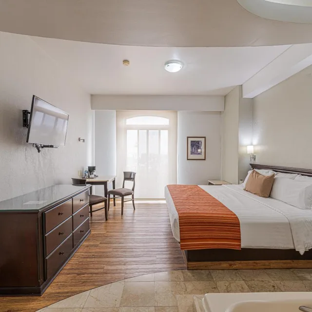 Room, Queen Bed, Hot Tub, HG HOTEL 4/10