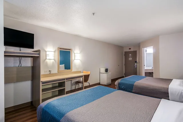 جناح ديلوكس بسريرين كوين، Motel6 New Braunfels, TX 3/9