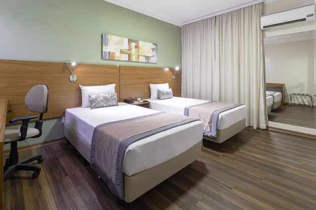 غرفة ديلوكس بسريرين منفصلين، Comfort Hotel Bauru 1/4