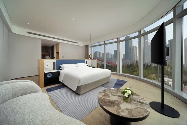 غرفة تنفيذية بسرير كينج، Novotel Chengdu Lige 2/4