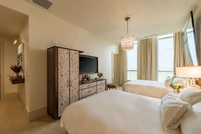 غرفة غراند بسريرين كوين لذوي الإعاقة، The Dewberry Charleston 1/4