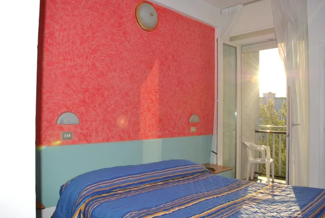 غرفة مفردة، Senior Hotel 1/5