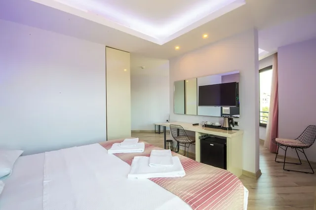 Room, Triple, Datca Sapphire Hotel 3/10