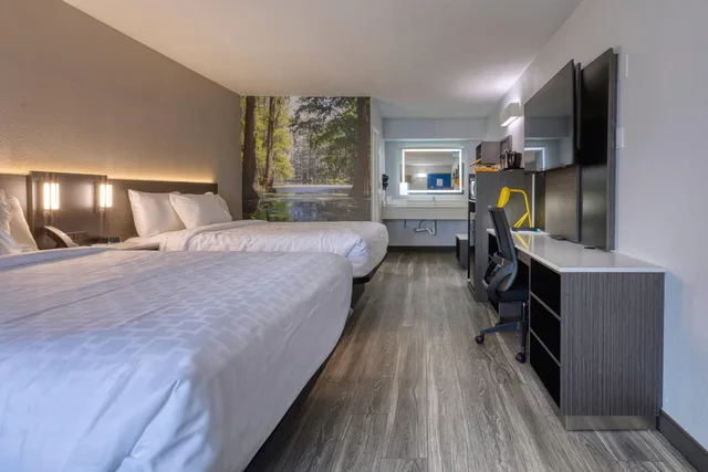 غرفة بسريرين كوين، Clarion Pointe Decatur River City 1/10
