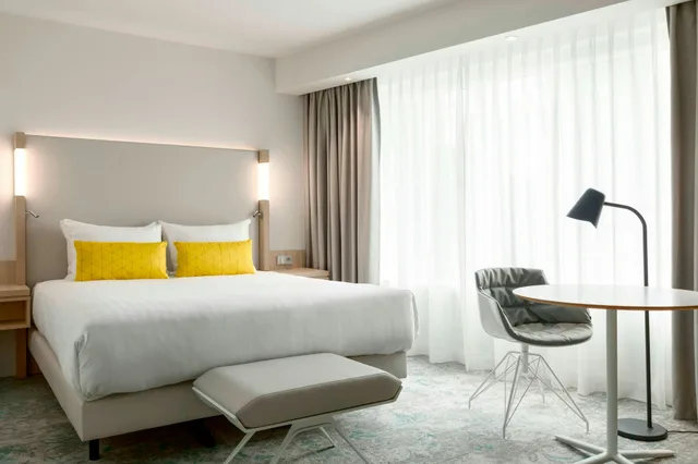 غرفة بسرير كوين، Courtyard Paris Gare de Lyon 2/4