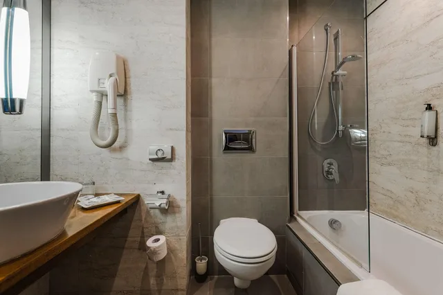 غرفة بسرير كينج، Maritim Antonine Hotel and Spa Malta 4/5