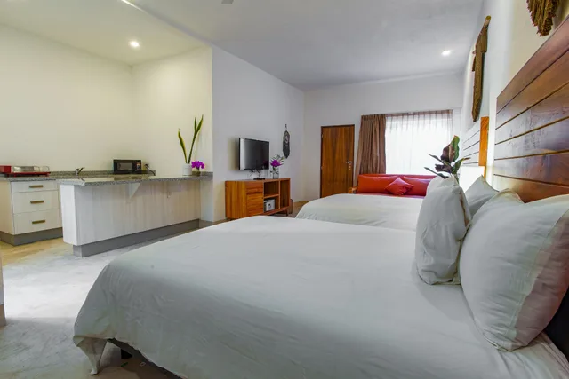 جناح استوديو عائلي بسرير مزدوج وسرير بطابقين بإطلالة على المسبح، Collection O Kaab Downtown Tulum 3/10