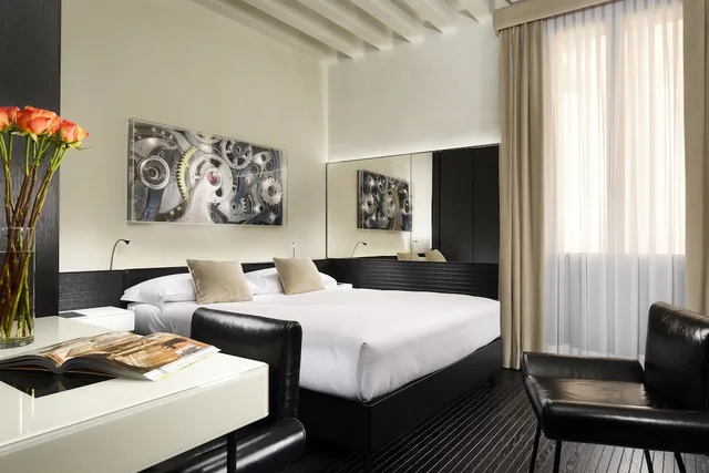 غرفة ديلوكس بسريرين منفصلين، Hotel LOrologio Venezia 2/3