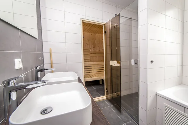 Kids Luxury, 6 Bedrooms, Luxury, Villa, 4 Double Beds, 4 Bunk Beds, Sauna، Dormio Resort Maastricht 4/6