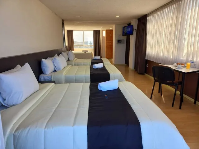 غرفة قياسية ثلاثية بسريرين كوين، Puebla Inn Express 1/4