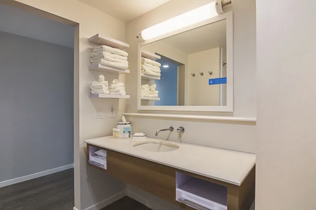 غرفة بسريرين كوين بحوض استحمام، Hampton Inn & Suites Dallas/Richardson 3/5