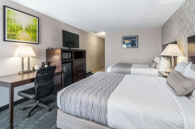 غرفة قياسية بسريرين كوين لذوي الإعاقة، Best Western Plus Keene Hotel 5/10