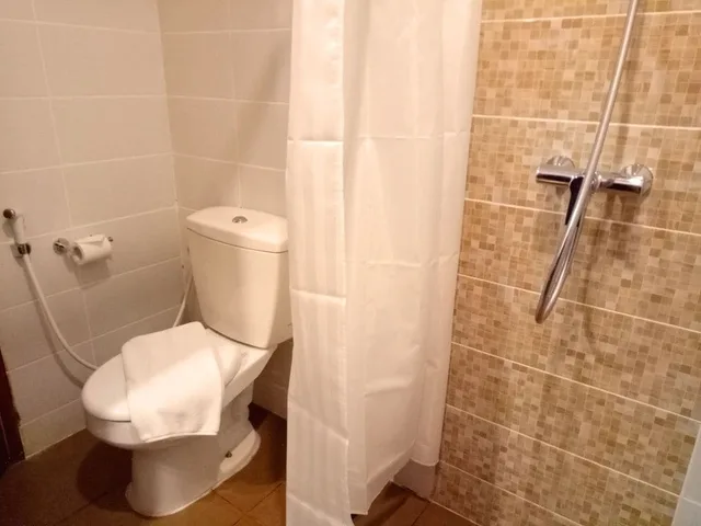 غرفة قياسية بسرير مزدوج، Uniq Hotel Yogyakarta 3/3