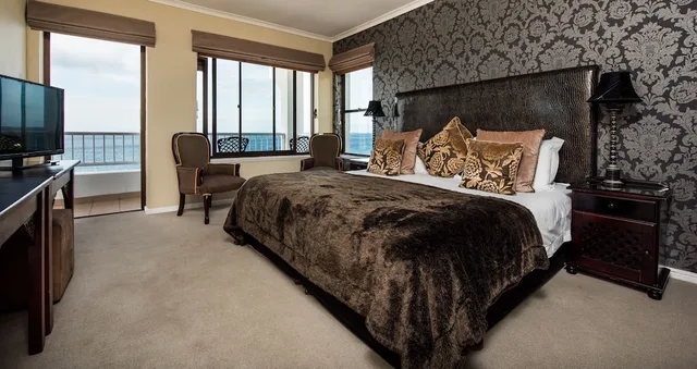 غرفة بسرير مزدوج بإطلالة على البحر، Whaleview Manor Guesthouse 4/8