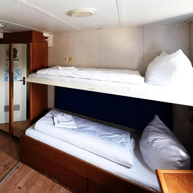 Eastern, Cabin, Triple، Eastern Comfort Hotel & Hostelboat 3/10