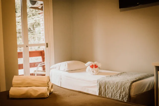 غرفة قياسية ثلاثية بإطلالة على الحديقة، Hotel Colina San Francisco 1/4