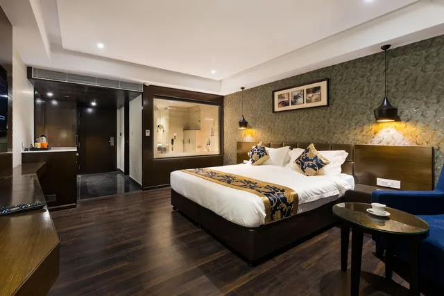 غرفة تنفيذية بسرير كينج، Hotel Saffron Crest 4/5