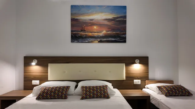 Triple Room City View 3 Adults، Hotel Santorini 3/4