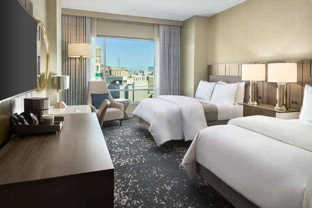 Traditional, 2 Queen Beds, Accessible, Westin Memphis Beale Street 7/8