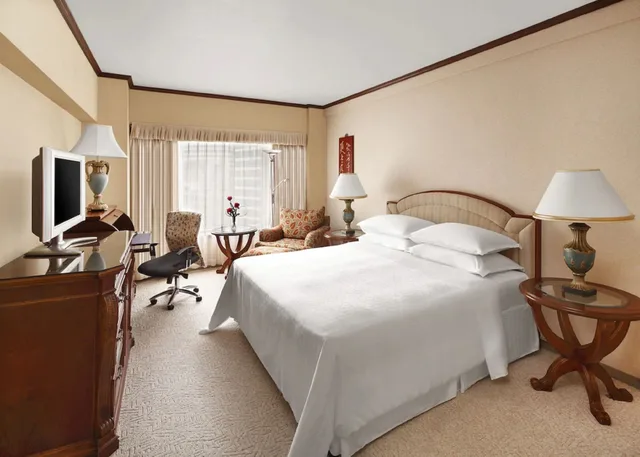 Deluxe, Queen Bed, Hotel Shanghai Hongqiao - Handwritten Collection 4/5