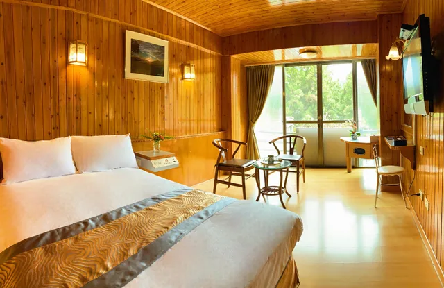 غرفة سوبيريور بسرير مزدوج، Ali-Shan Kaofeng Hotel 2/3
