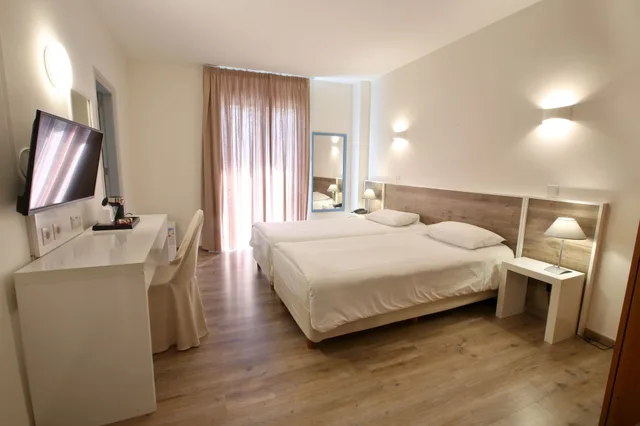 غرفة قياسية بسرير مزدوج، Centrum Hotel 7/10