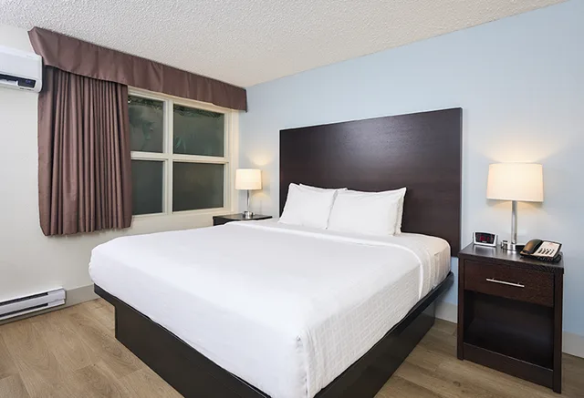 غرفة ديلوكس بسرير كينج، Canad Inns Destination Centre Windsor Park 2/6