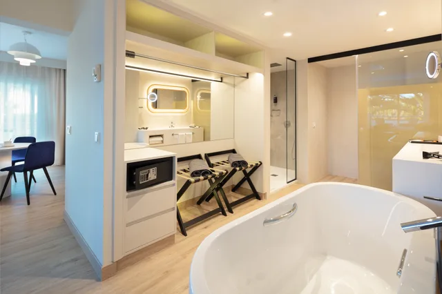 جناح بريستيج مفرد، Maspalomas Princess 4/4