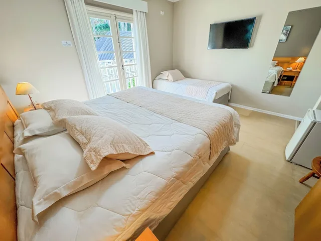 غرفة سوبيريور ثلاثية بسرير كوين وسرير فردي، Pousada Nacional Inn Campos do Jordao 4/9