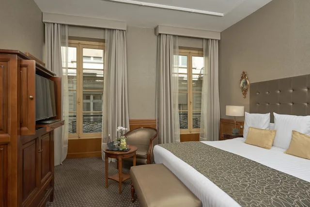 غرفة بريميوم، Melia Paris Vendome 1/5