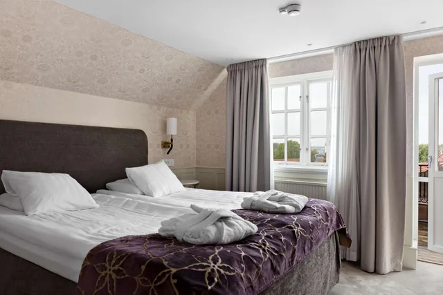 جناح، Best Western Strand Hotel 1/5