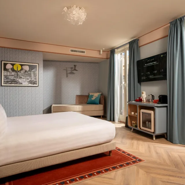 جناح جونيور بشرفة، Cloud 7 hotel Roma 1/1