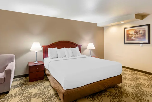 جناح، Best Western Elko Inn 2/3