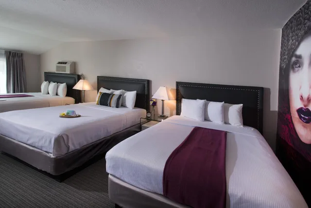 غرفة قياسية ثلاثية، Hotel Iris San Diego 5/9