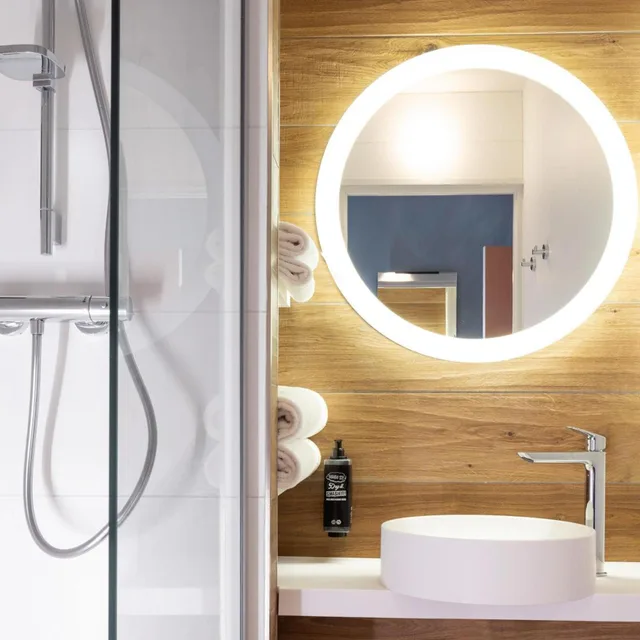 Room, Triple, 1 Double and 1 Single or 3 Single Beds, Chaise Lounge، Ibis Styles Les Houches Chamonix 4/6