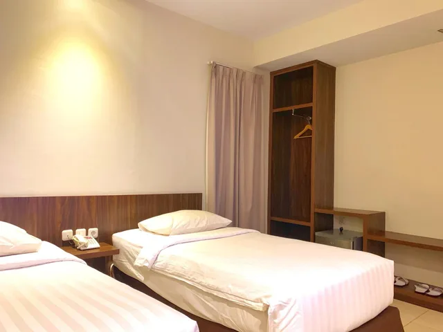 غرفة قياسية بسرير مزدوج أو سريرين منفصلين، Ameera Hotel 2/5